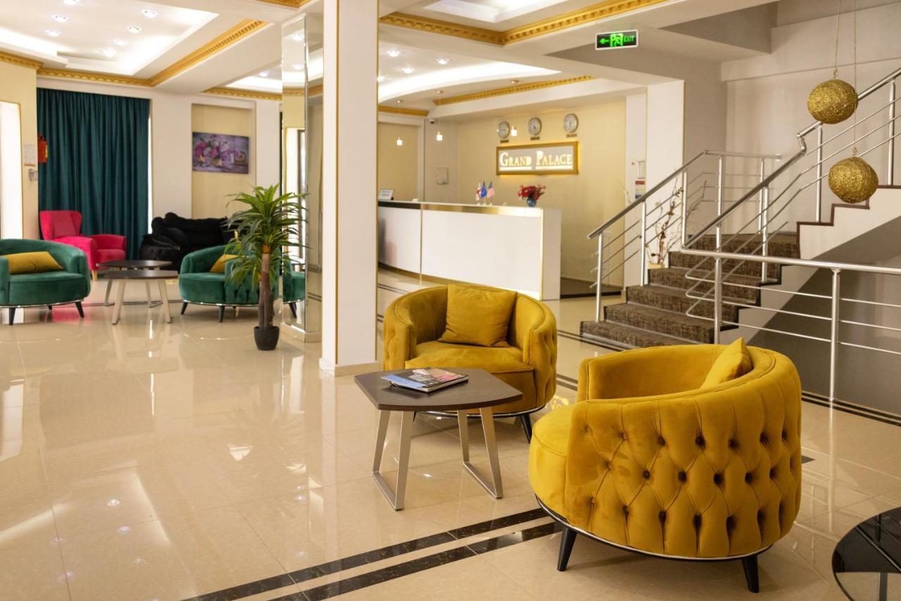 Hotel Grand Palace Тбилиси Экстерьер фото