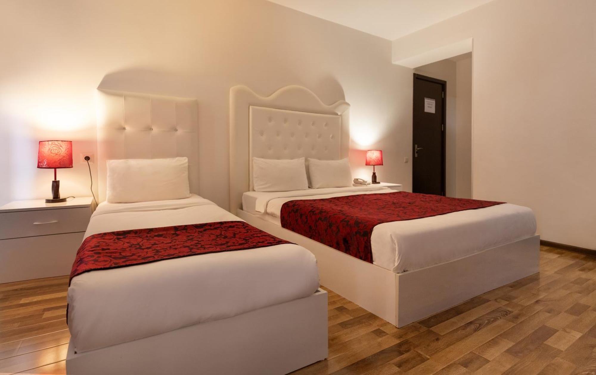 Hotel Grand Palace Тбилиси Номер фото