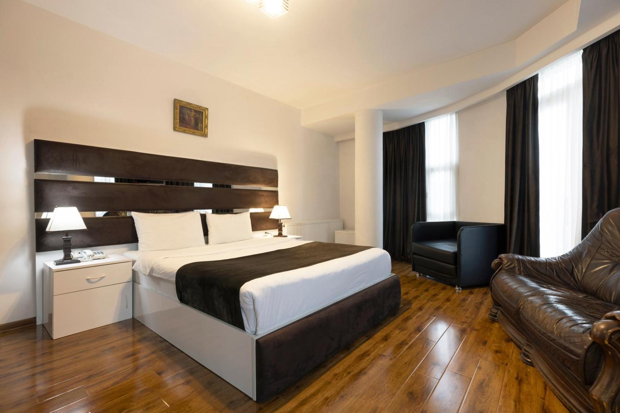 Hotel Grand Palace Тбилиси Номер фото